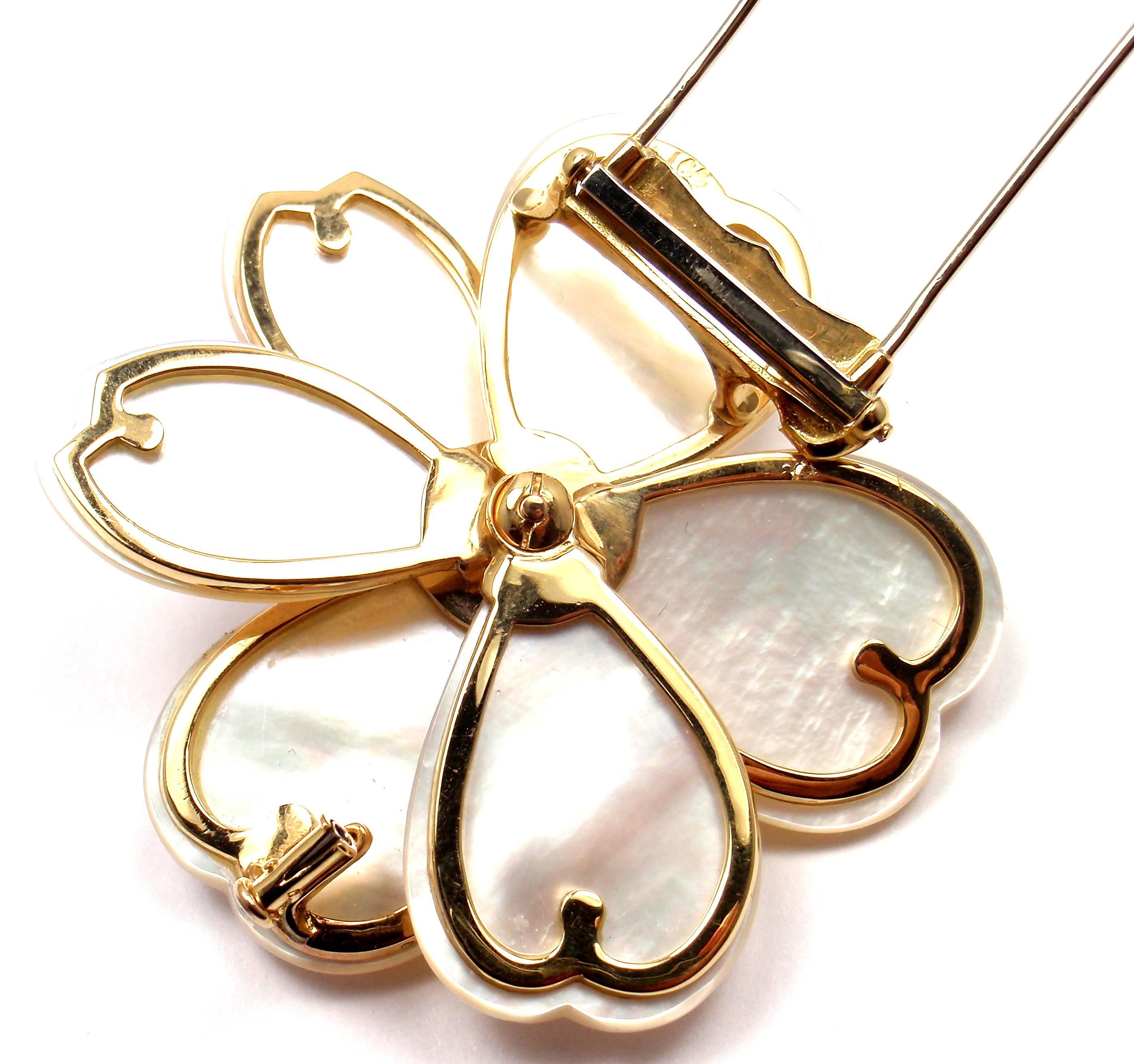 Van Cleef & Arpels Rose de Noel Diamond Mother Of Pearl Large Yellow Gold Brooch 6
