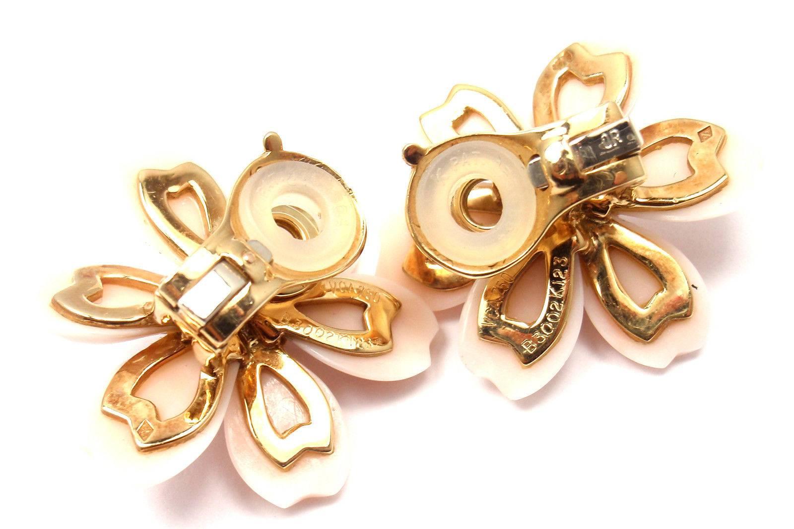 Van Cleef & Arpels Rose de Noel Diamond Angel Skin Coral Yellow Gold Earrings In New Condition In Holland, PA