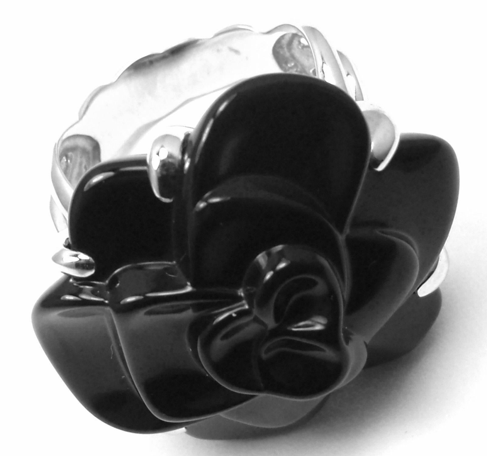 Women's or Men's Chanel Camelia Camellia Flower Black Agate Medium White Gold Ring