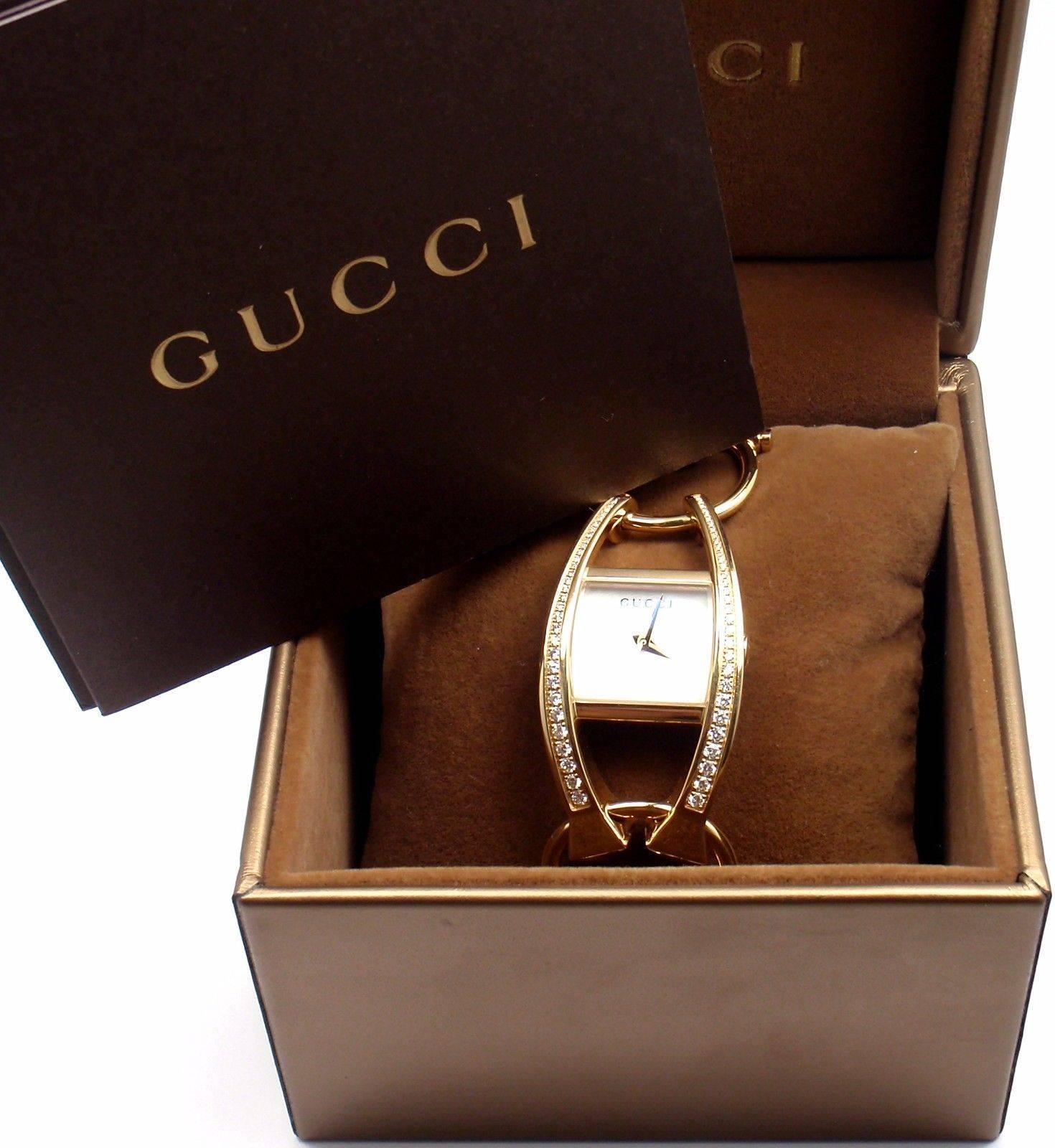 Gucci Ladies Yellow Gold Diamond 123 Chiodo Wristwatch Ref YA123506 In New Condition In Holland, PA