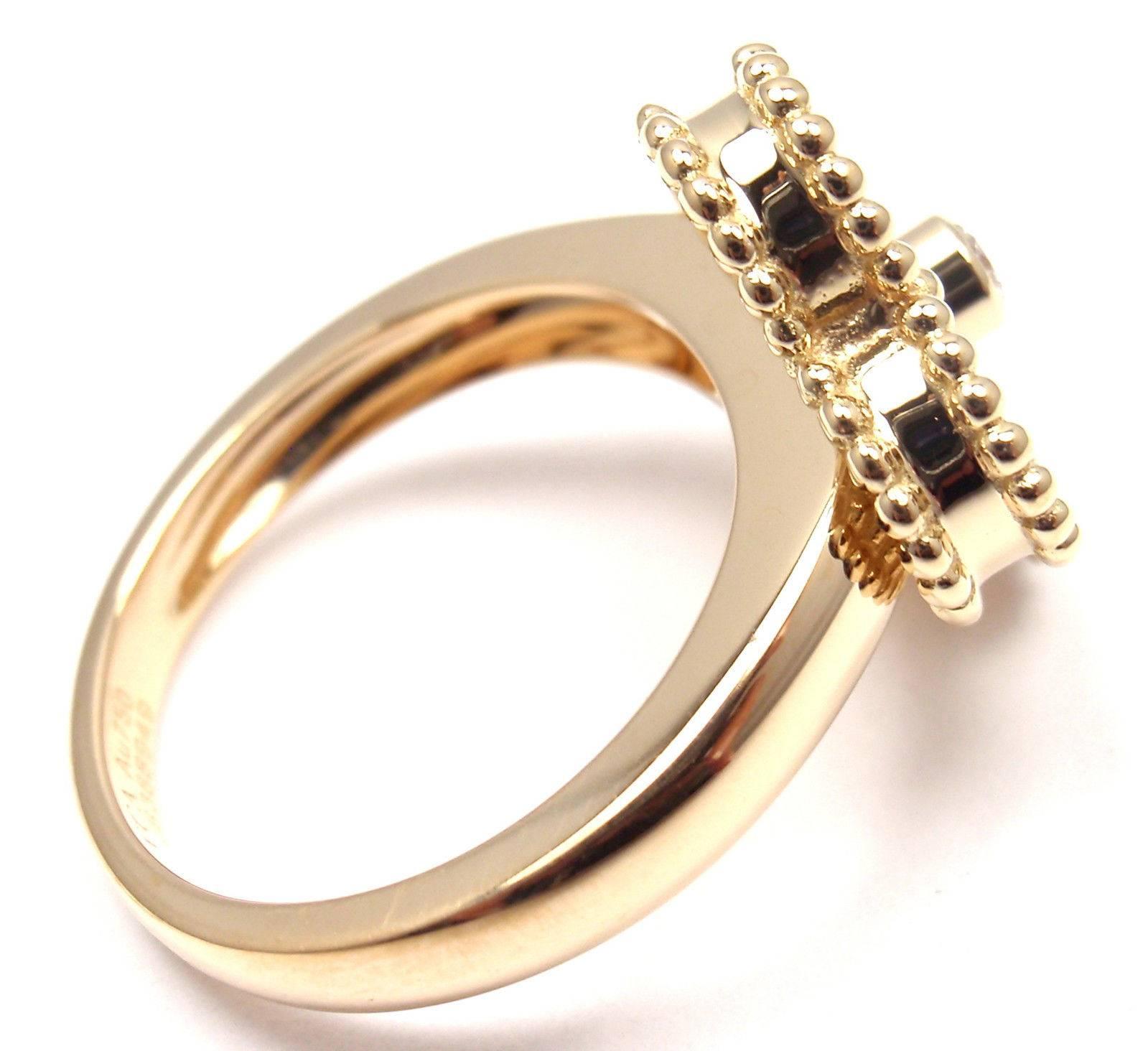 Van Cleef & Arpels Vintage Alhambra Diamond Mother-of-Pearl Yellow Gold Ring In New Condition In Holland, PA