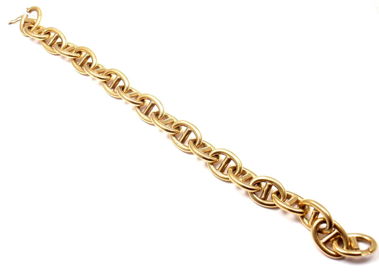 1960s French Solid Yellow Gold Anchor Link Bracelet 3