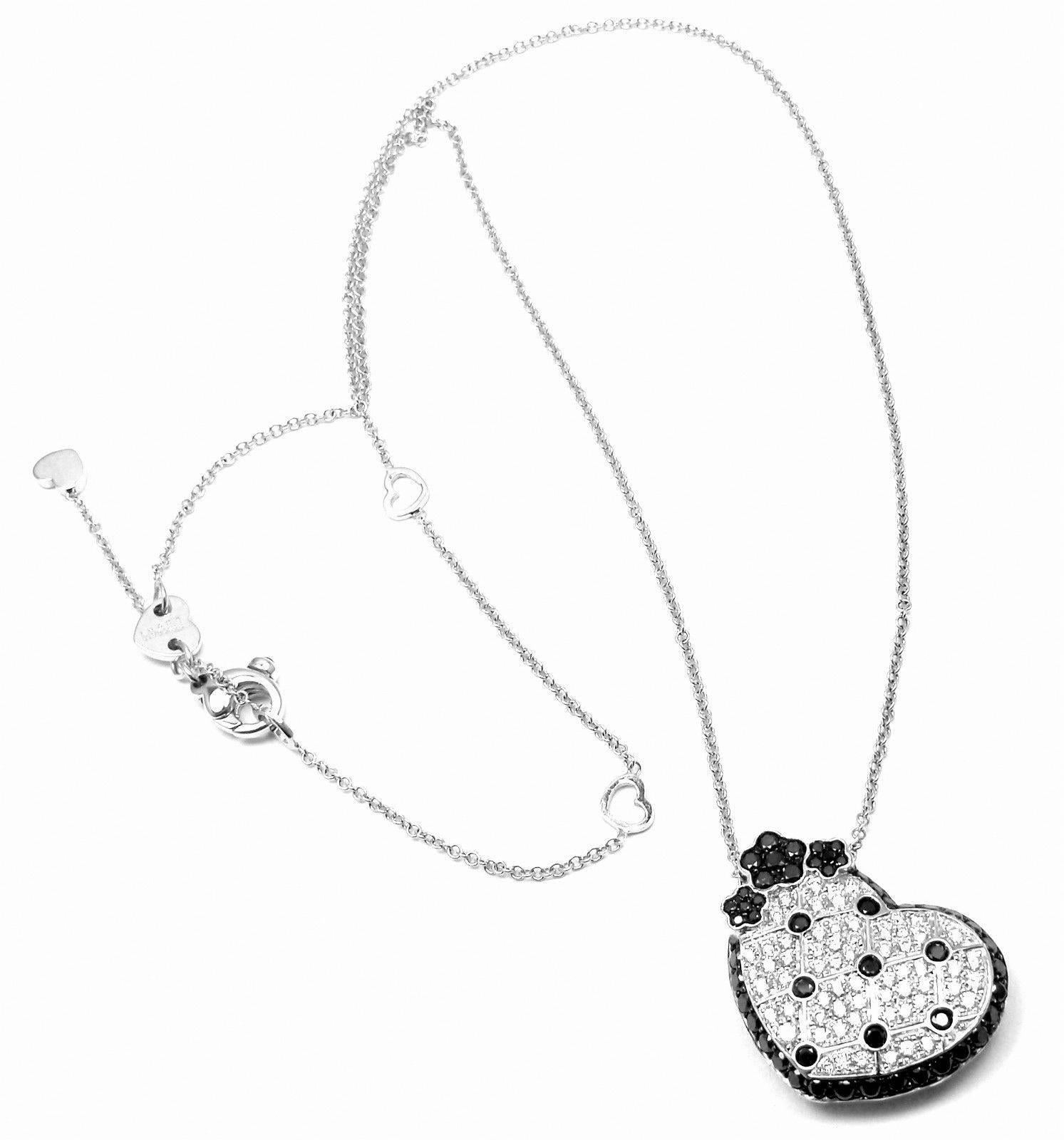 18k White Gold Large Heart Lulu Diamond And Sapphire Pendant Necklace
by Pasquale Bruni.
With Round brilliant cut diamonds VS1 clarity, G color total weight approx. 1.70ct, sapphire stones (other): .06ct
This necklace comes with Box, Certificate and