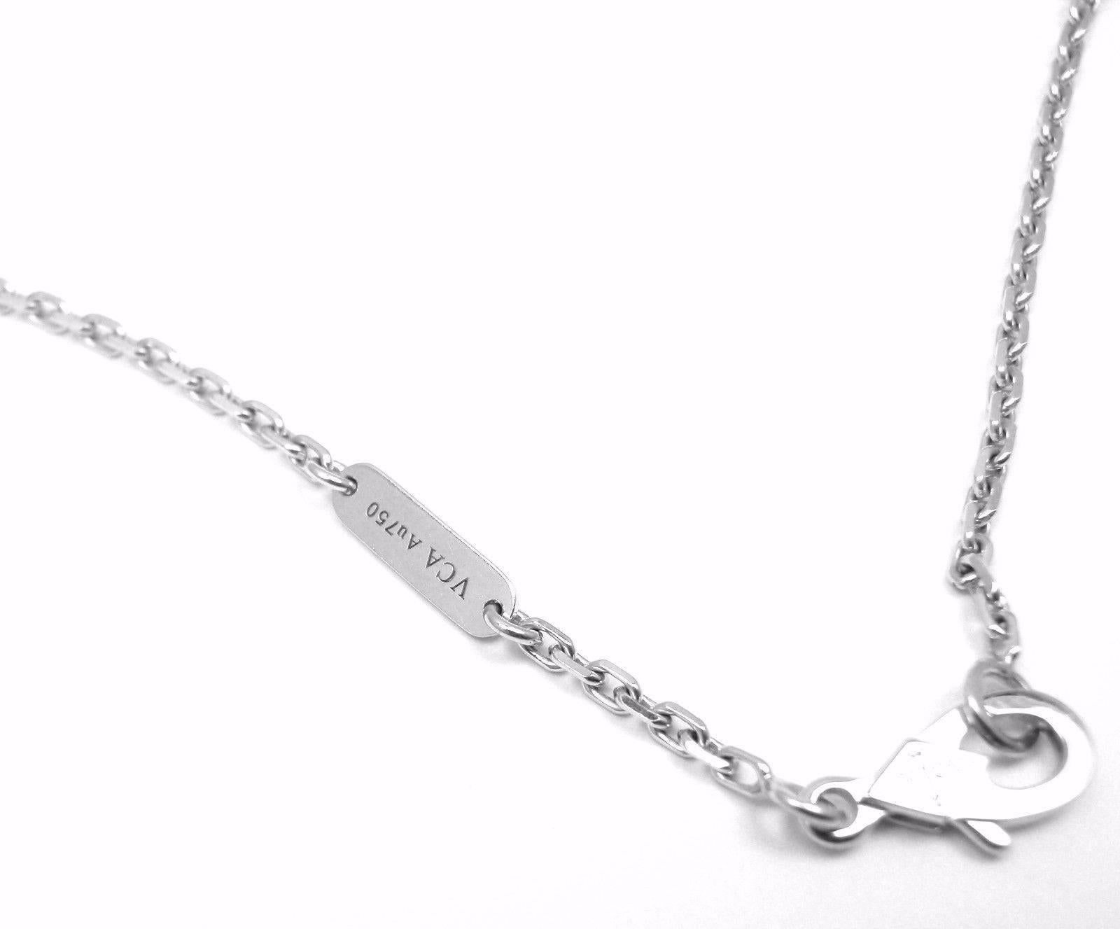 Van Cleef & Arpels Diamond Magic Alhambra White Gold Necklace In New Condition In Holland, PA