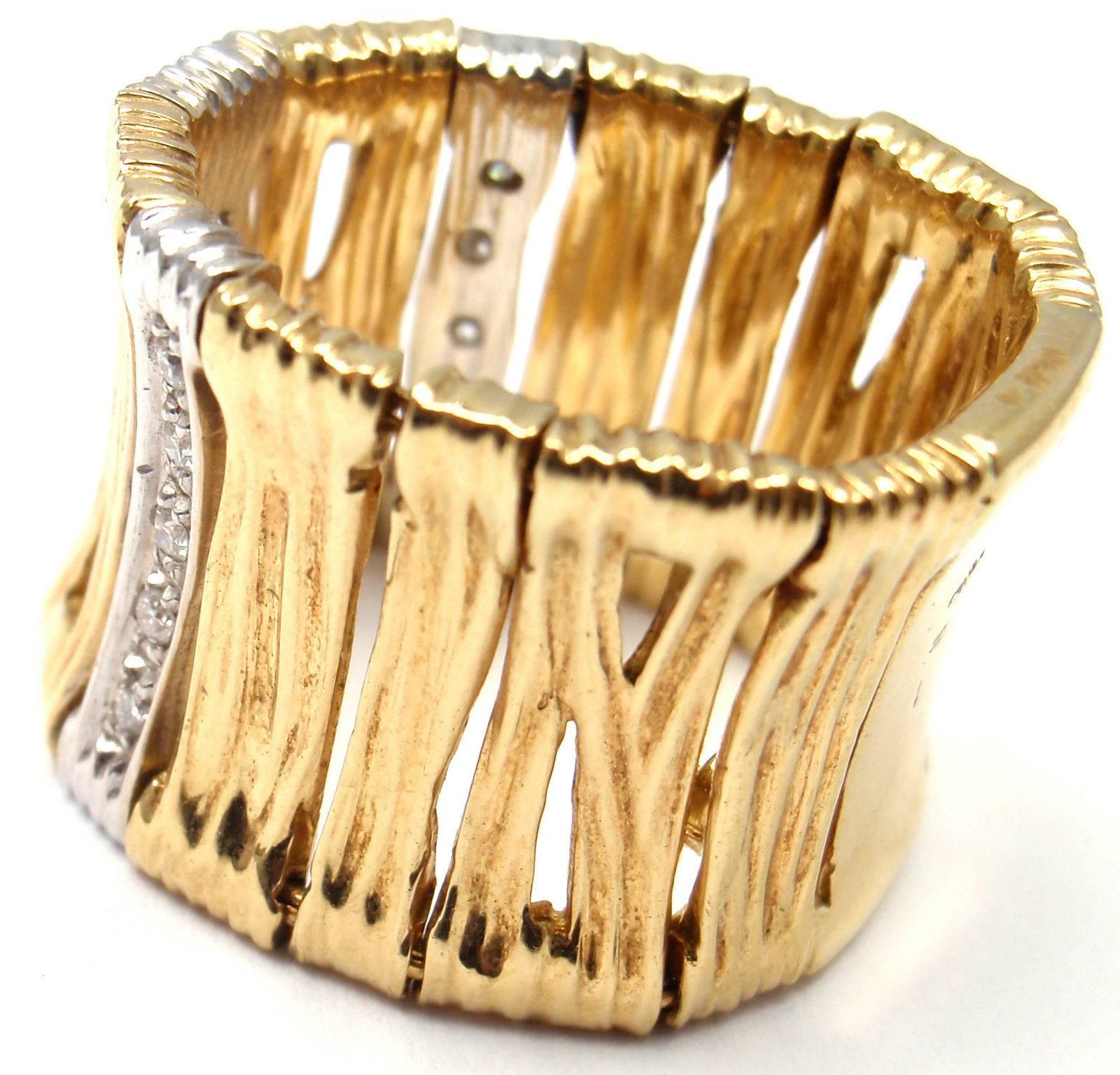 Roberto Coin Elephant Skin Diamond Yellow Gold Band Ring In New Condition In Southampton, PA