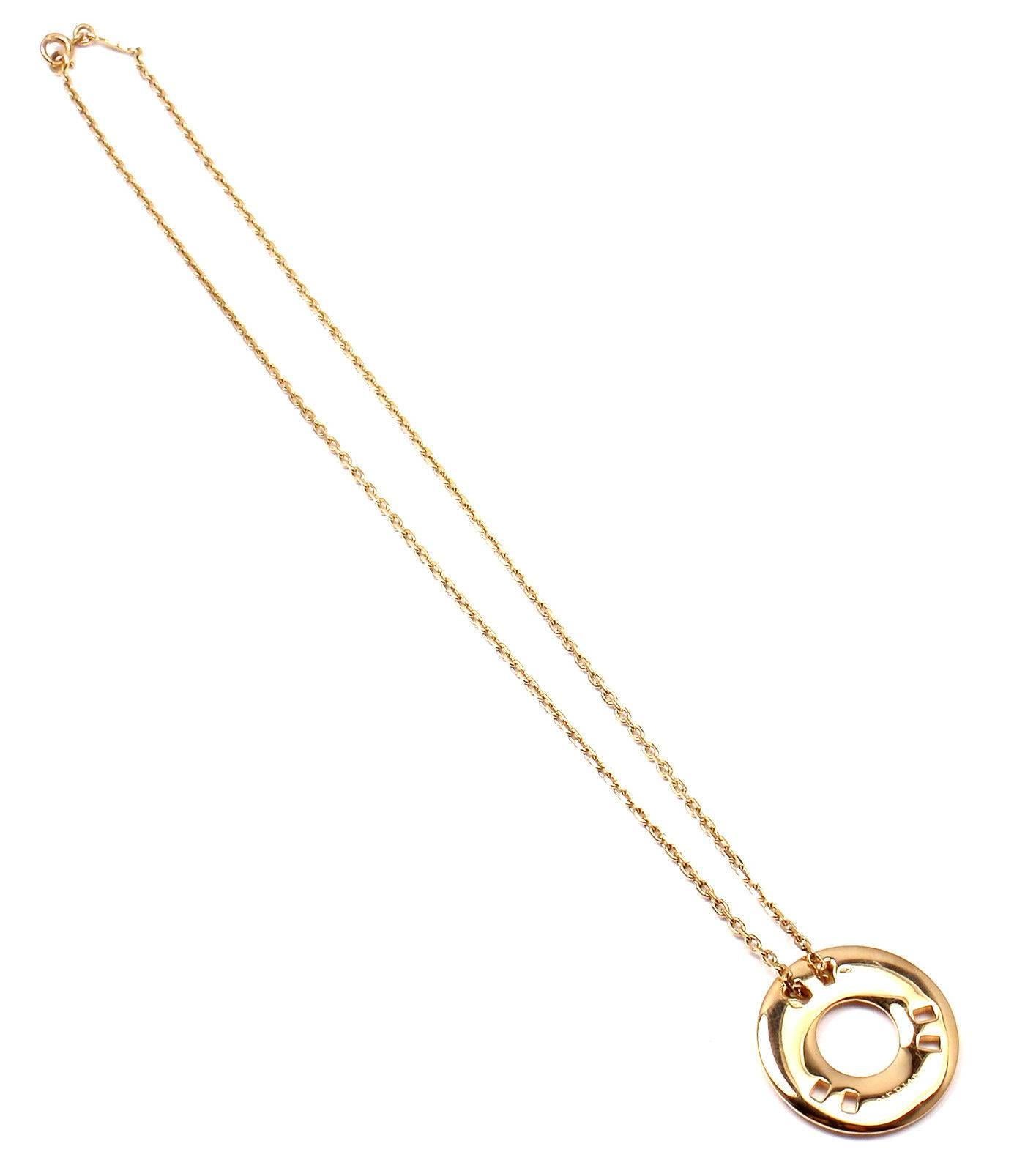 Hermes Paris Round H Yellow Gold Pendant Necklace In New Condition In Holland, PA
