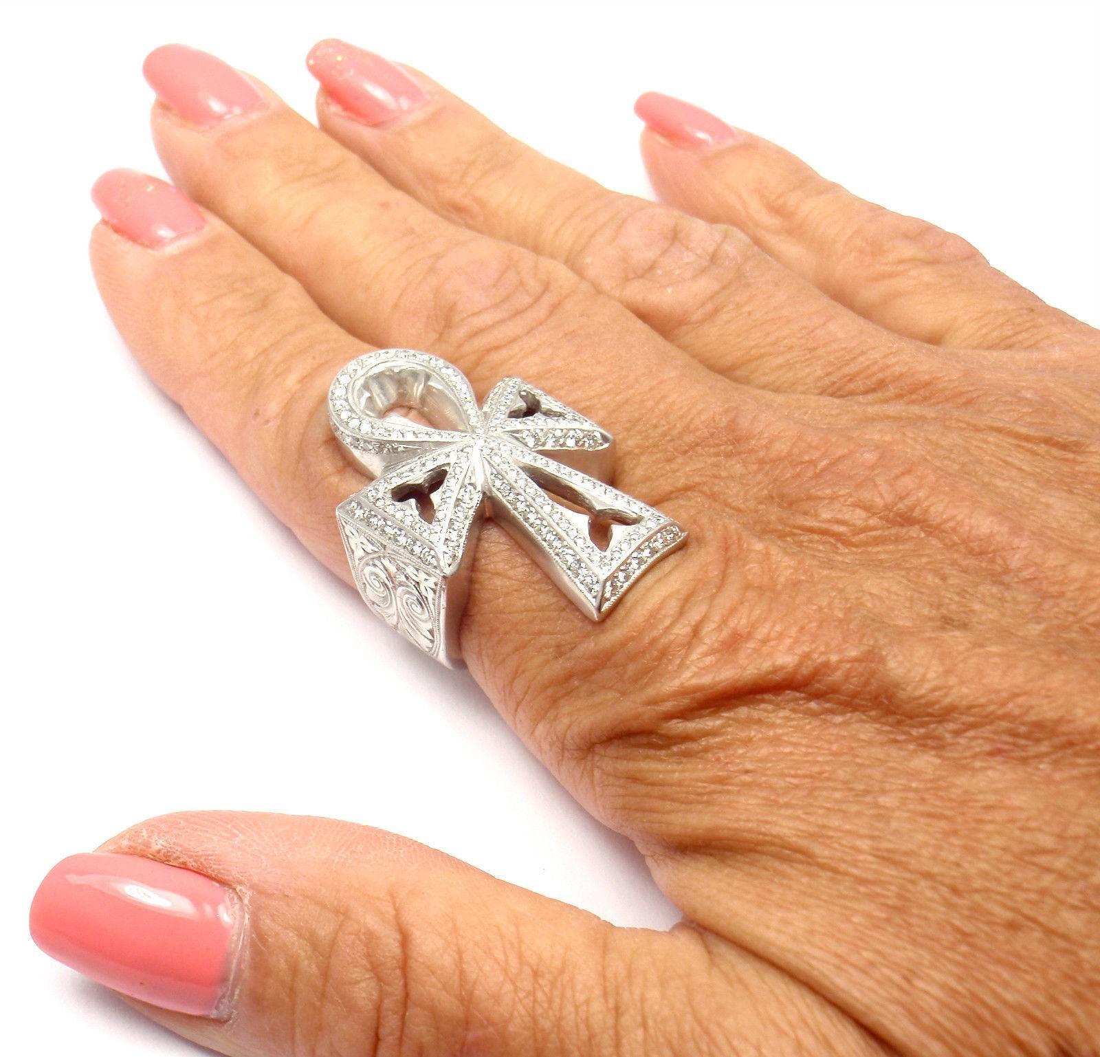 Women's or Men's Loree Rodkin Diamond Quatrefoil Ankh Large Gold Ring Estate of Jackie Collins