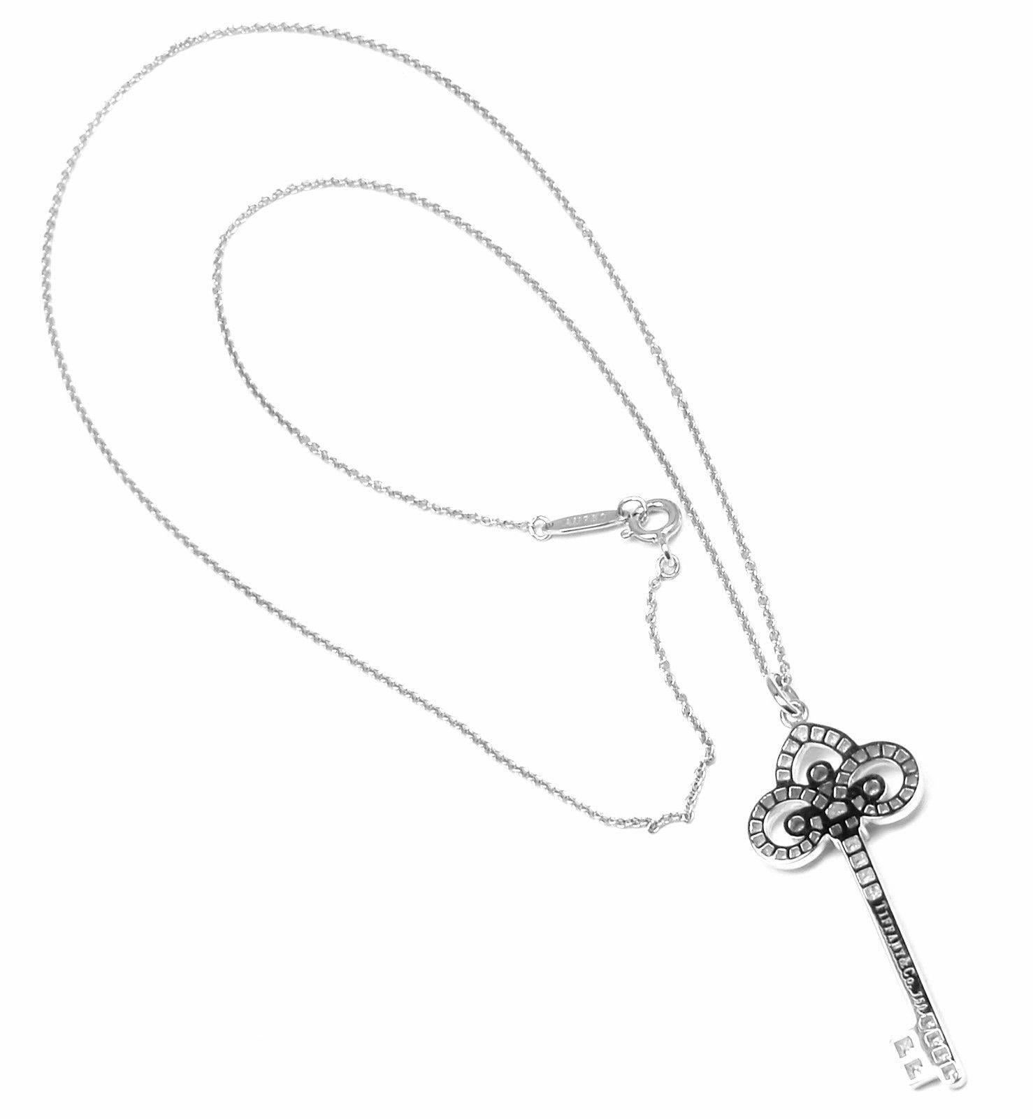 tiffany fleur de lis necklace