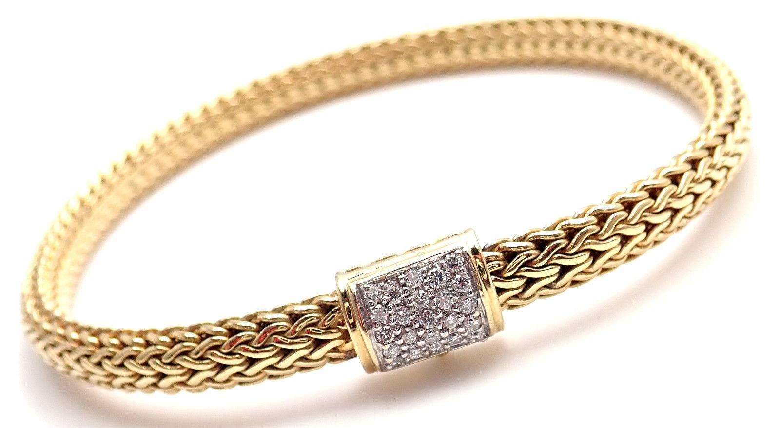 18k Yellow Gold Diamond Classic Chain Bracelet by John Hardy.
With 23 round brilliant cut diamonds SI1 clarity, G color total weight approx. .18ct
Details:
Weight: 25.6 grams
Length: 7