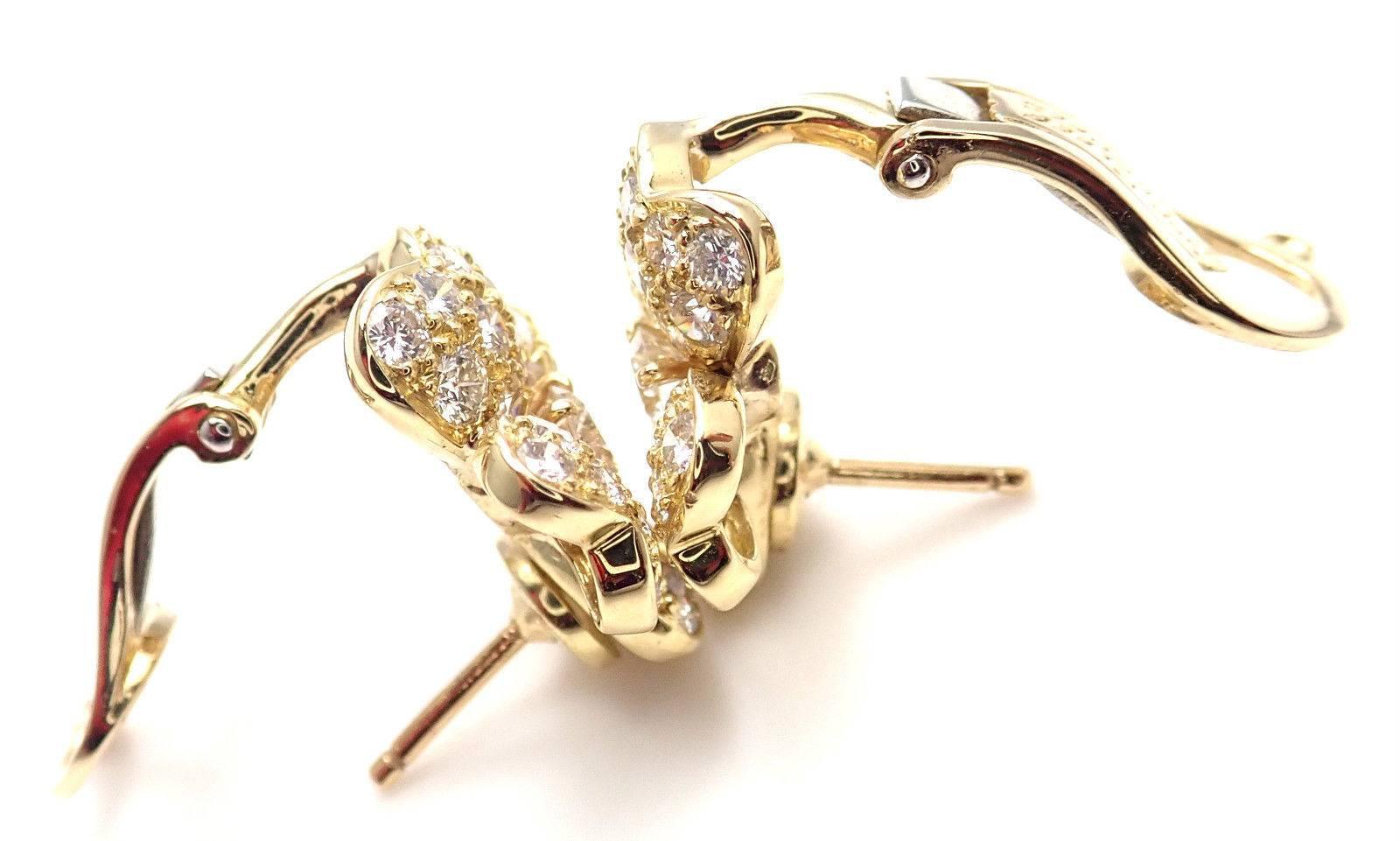Van Cleef & Arpels Cosmos Diamond Flower Yellow Gold Earrings 3