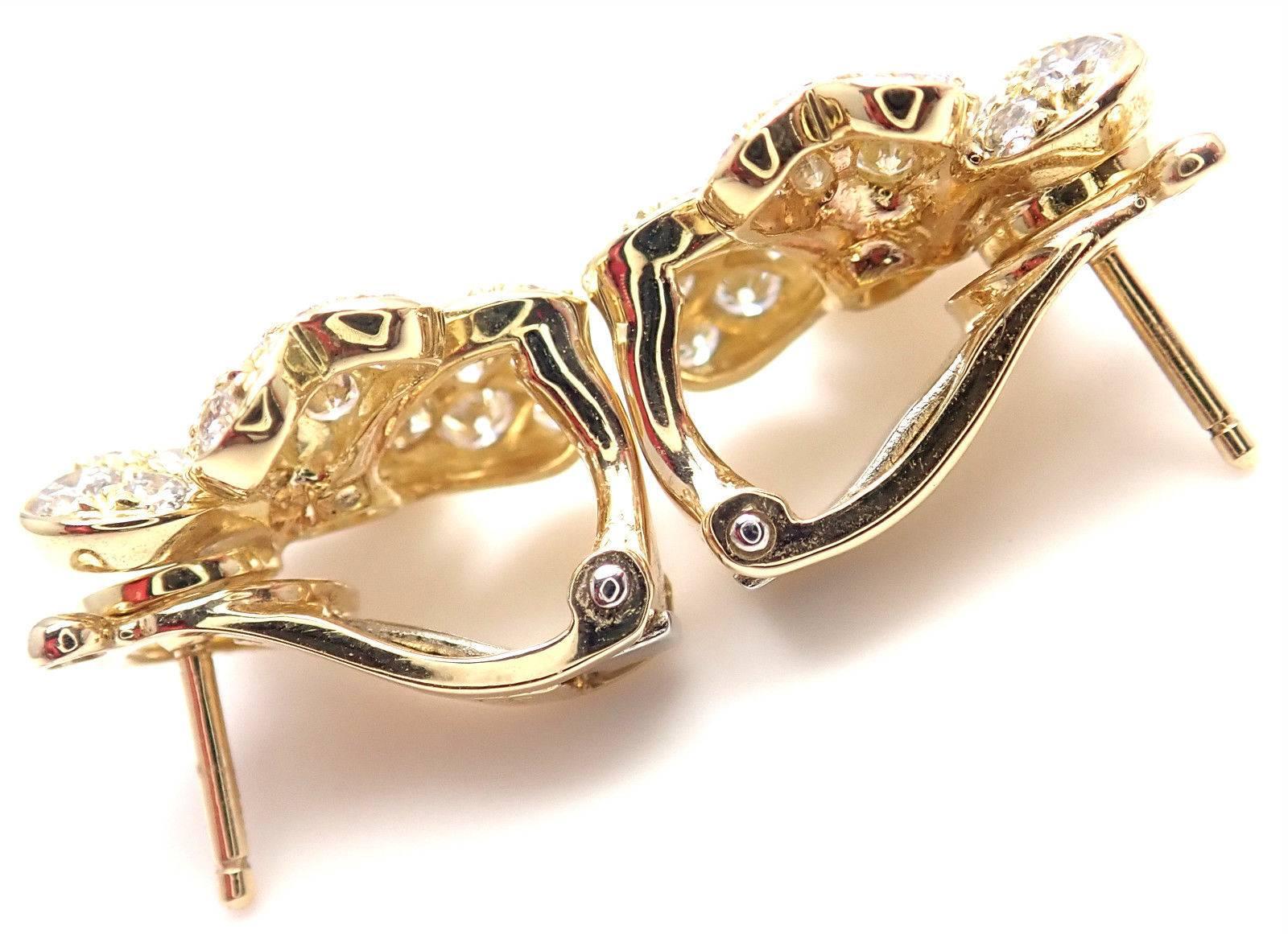 Van Cleef & Arpels Cosmos Diamond Flower Yellow Gold Earrings In New Condition In Southampton, PA
