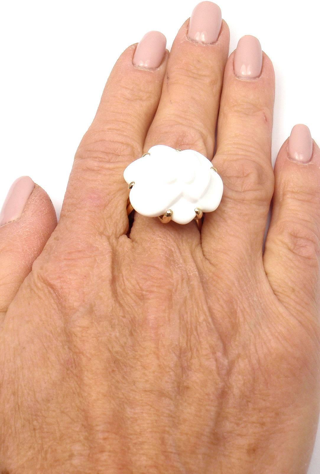 Chanel Camelia Camellia Medium White Agate Flower Yellow Gold Ring 5