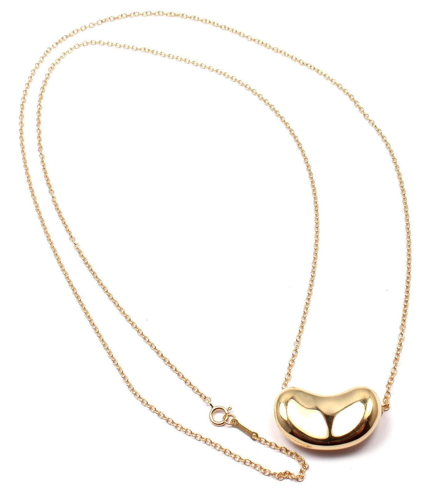 18k Yellow Gold Large Bean Pendant Necklace by Elsa Peretti for Tiffany & Co.
Details:
Length: 30