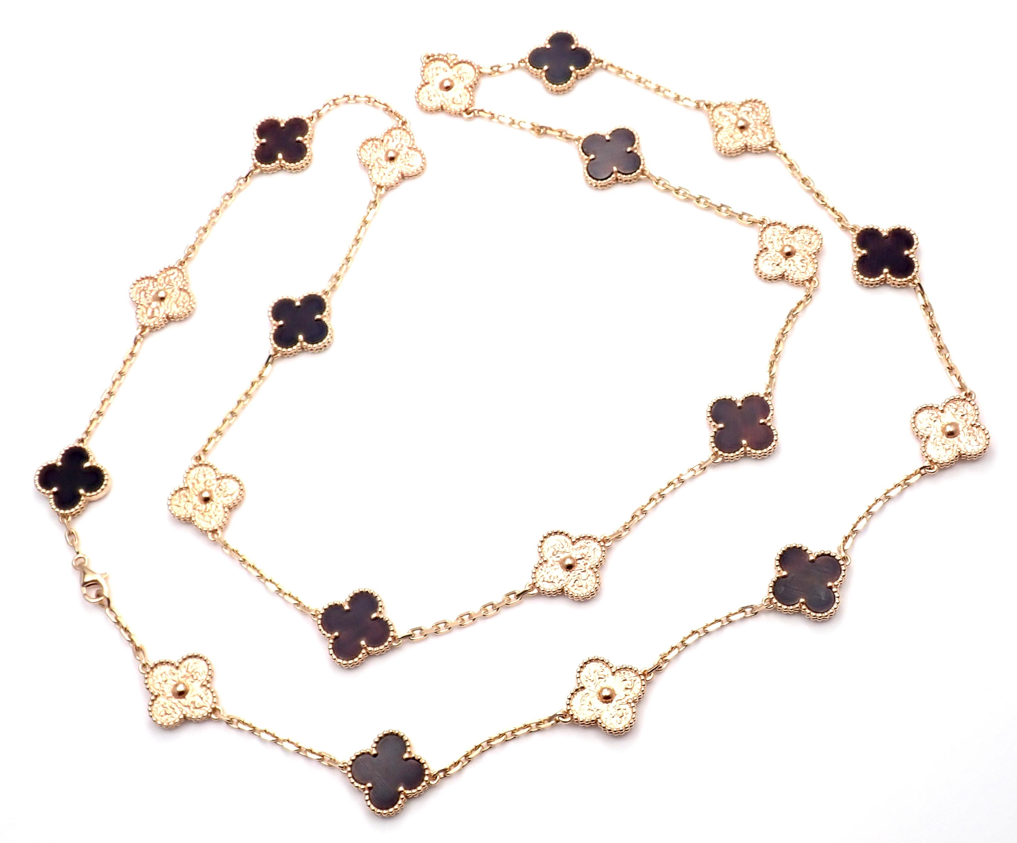 Van Cleef & Arpels Limitierte Auflage Alhambra Bois D'amourette Rose Gold Halskette im Zustand „Hervorragend“ in Holland, PA