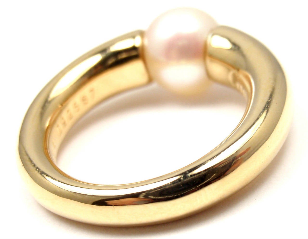 Women's Cartier Pearl Yellow Gold Band Ring