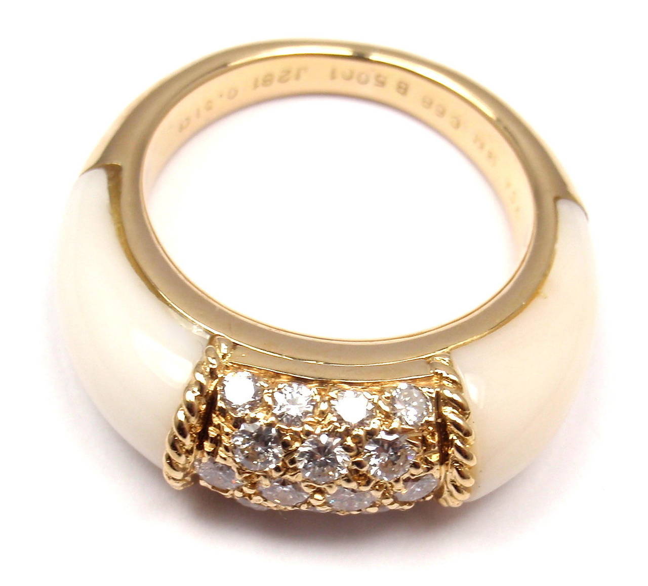Van Cleef & Arpels White Agate Diamond Gold Ring 3