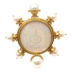 Retro ELIZABETH LOCKE Mother Of Pearl & Cultured Pearl Hammered Yellow Gold Brooch Pin