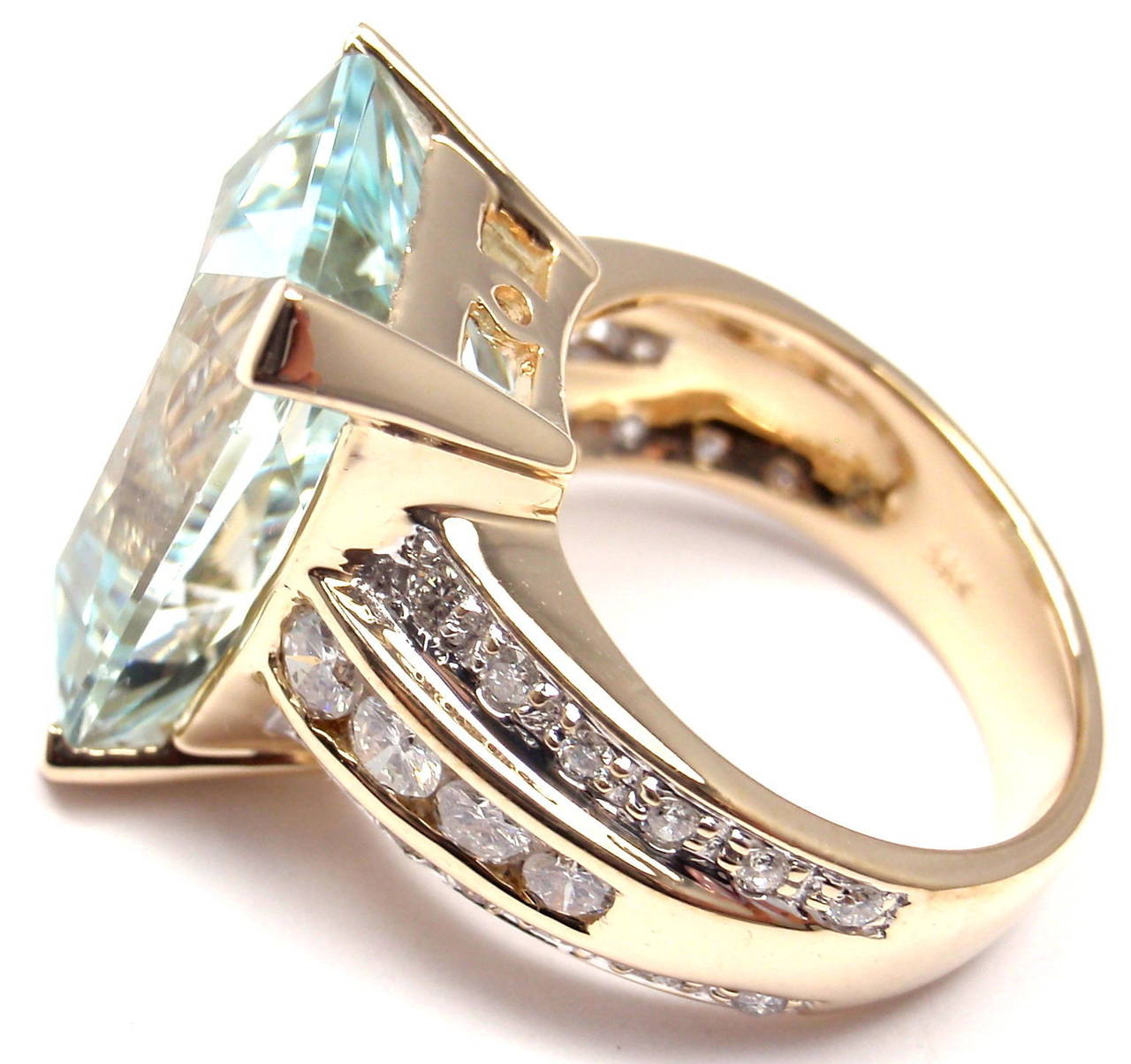 Large Aquamarine Diamond Gold Cocktail Ring 1