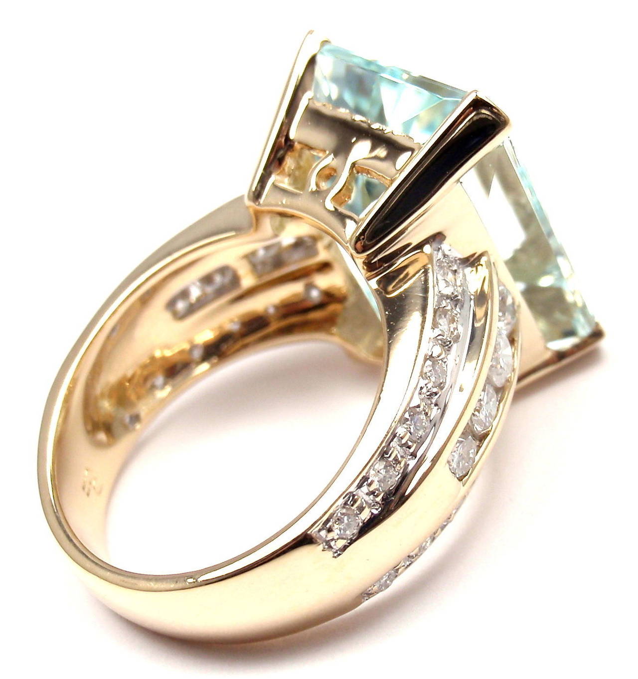Large Aquamarine Diamond Gold Cocktail Ring 2