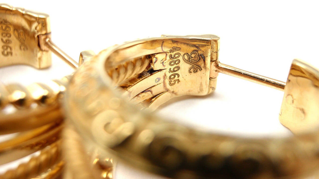 Donna Orecchini Carrera y Carrera Melodia in oro giallo con diamante in vendita