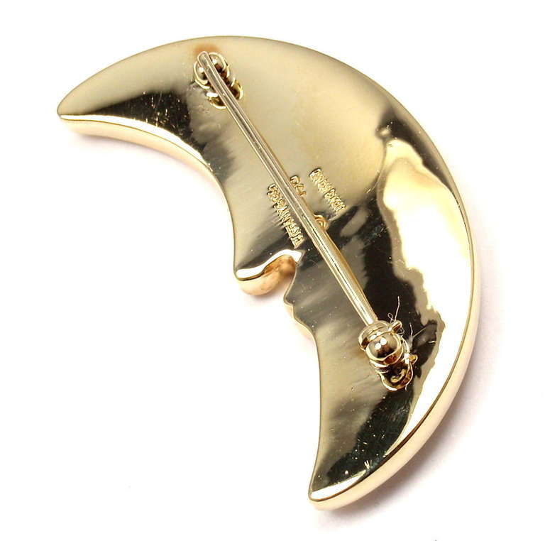 TIFFANY & CO Mother of Pearl Black Jade Inlaid Moon Yellow Gold Pin Brooch In New Condition In Holland, PA