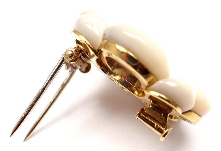 VAN CLEEF & ARPELS Diamond Mother of Pearl Flower Pin Brooch