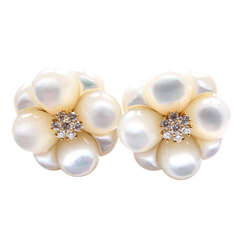 VAN CLEEF & ARPELS Diamond Mother of Pearl Flower Clips Earrings