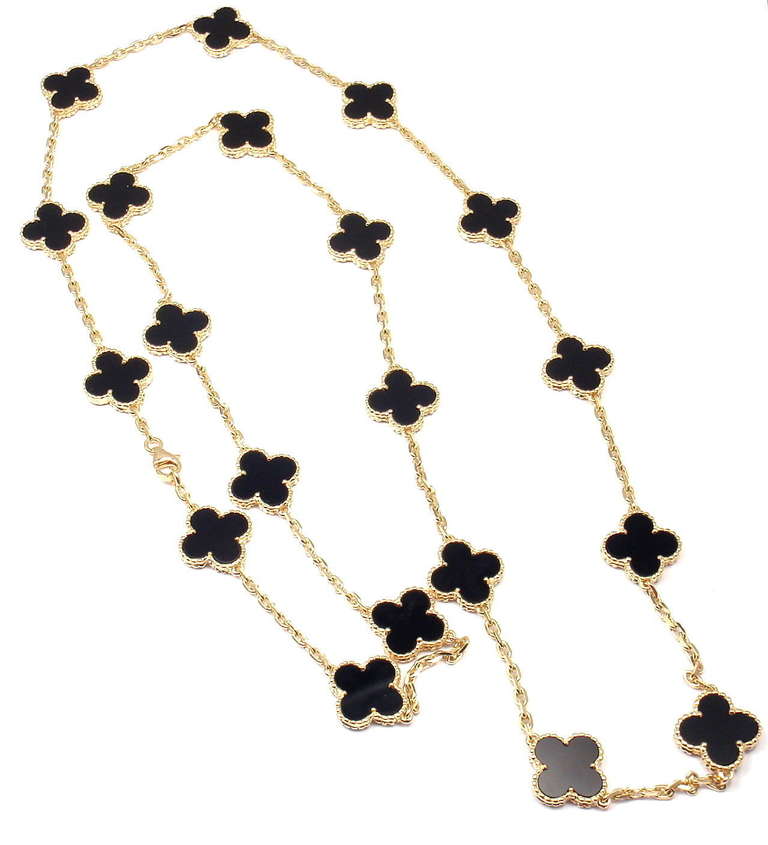 Women's or Men's Van Cleef & Arpels Vintage Alhambra Yellow Gold 20 Motif Onyx Necklace