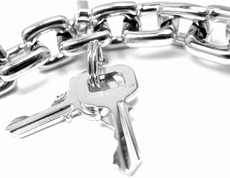 Louis Vuitton White Gold Charm Large Link Bracelet In New Condition In Southampton, PA