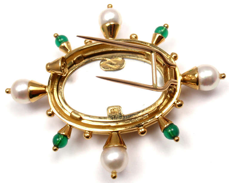 ELIZABETH LOCKE Venetian Glass Intaglio Pearl Emerald Yellow Gold Pin Brooch In New Condition In Holland, PA