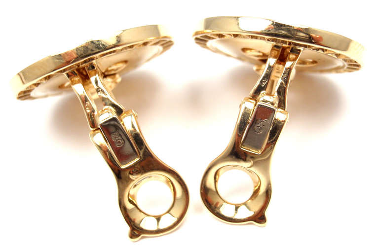 Women's Van Cleef & Arpels Diamond Button Yellow Gold Earrings