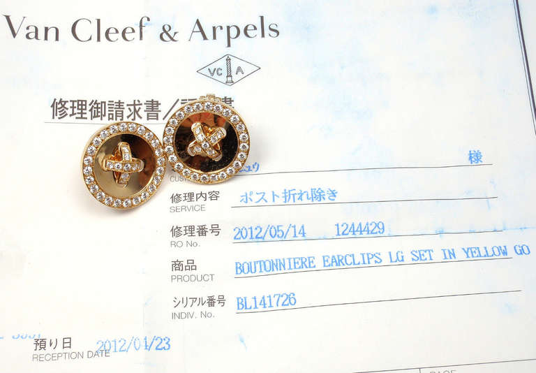 Van Cleef & Arpels Diamond Button Yellow Gold Earrings 3