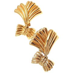 Van Cleef & Arpels Gold Dangle Earrings 2