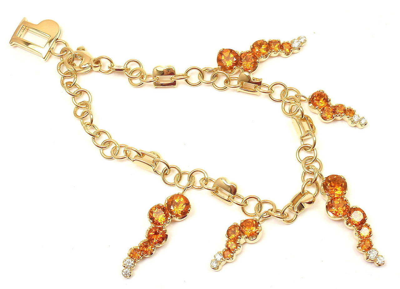18k Yellow Gold Ray Sun Citrine Diamond Link Bracelet by Pasquale Bruni.
With Round brilliant cut  diamonds VS1 clarity, G color total weight approx. .47ct, 7.94 cts in citrines
This necklace comes with Box, Certificate and