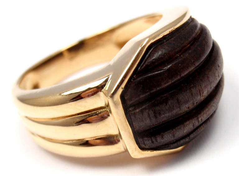 Boucheron Brown Wood Yellow Gold Ring