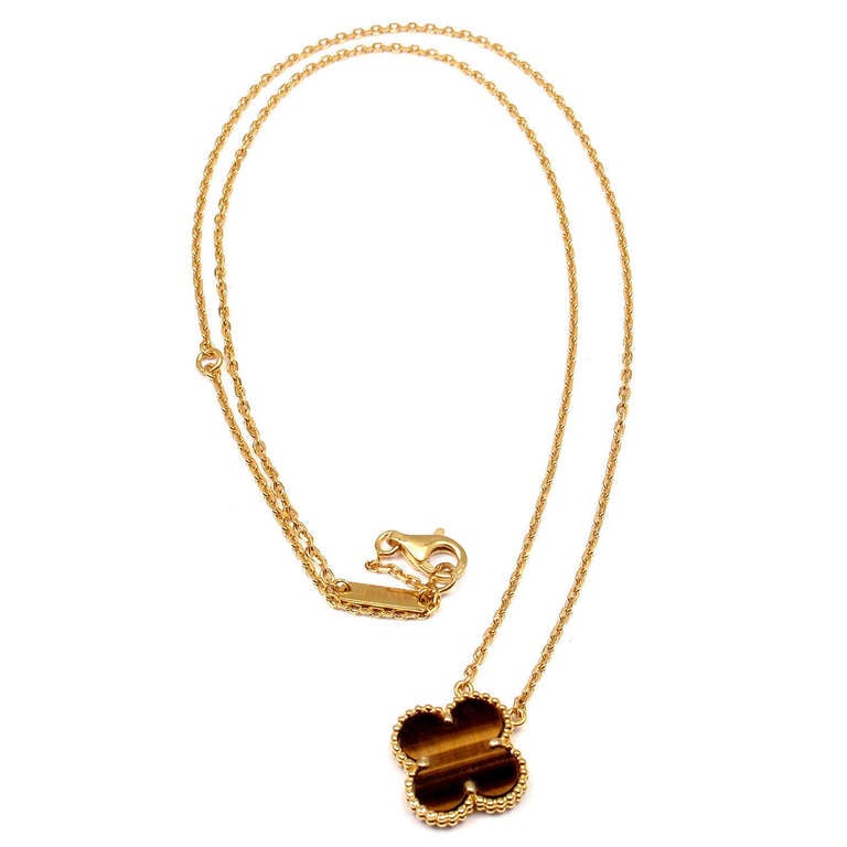 VAN CLEEF & ARPELS Vintage Alhambra Tiger Eye Yellow Gold Pendant Necklace