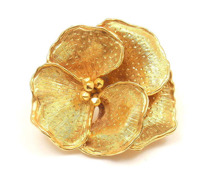 18k Yellow Gold Garden Rose Flower Brooch by Tiffany & Co.

Details: 
Measurements: 32mm
Weight: 15.3 grams
Stamped Hallmarks: Tiffany and Co 18k Italy
*Free Shipping within the United States*

YOUR PRICE: $2,300