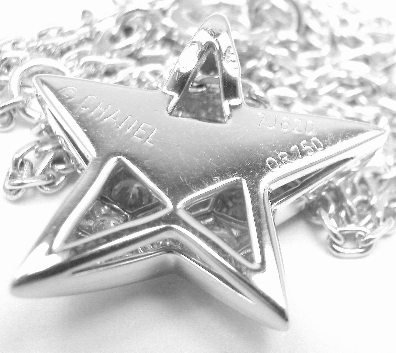 Chanel Comete Large Diamond Gold Star Pendant Necklace In New Condition In Holland, PA