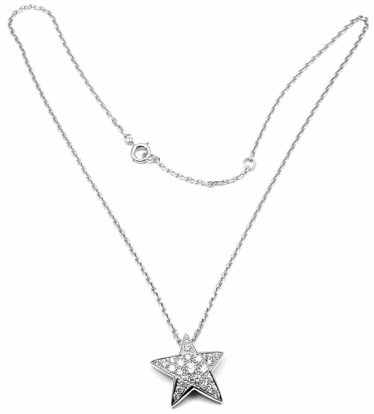 Women's Chanel Comete Large Diamond Gold Star Pendant Necklace