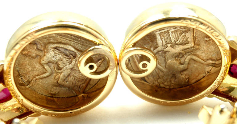 BULGARI Cabochon Rubin Antike römische Münze Gelbgold-Ohrringe 6