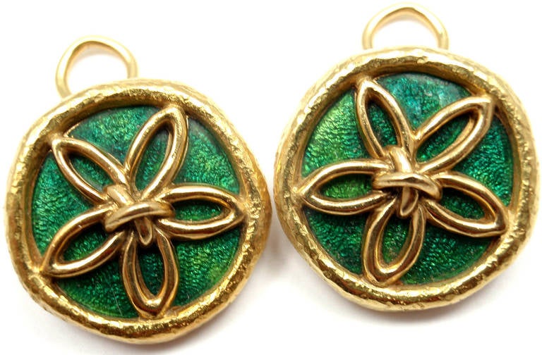 18k Yellow Gold Green Enamel Jean Schlumberger Earrings designed for Tiffany & Co.
These earrings are made for non pierced ears but can be easily converted for pierced ears.
Details:
Measurements: 20mm
Weight: 20.7 grams
Stamped Hallmarks: