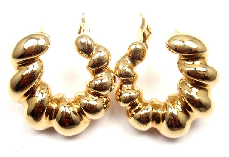 VAN CLEEF & ARPELS VCA Large Hoop Yellow Gold Earrings
