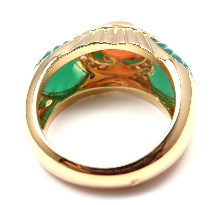 CARTIER Green Chalcedony Pink Coral Diamond Yellow Gold Ring In New Condition In Holland, PA