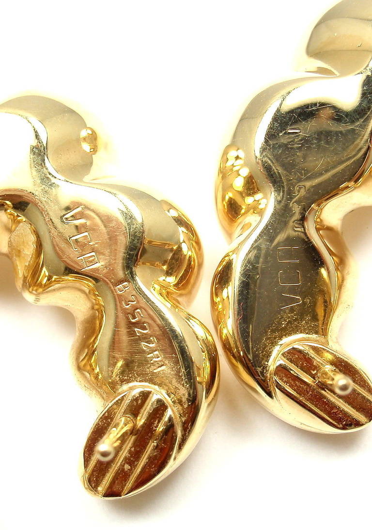 VAN CLEEF and ARPELS VCA Large Hoop Yellow Gold Earrings at 1stDibs