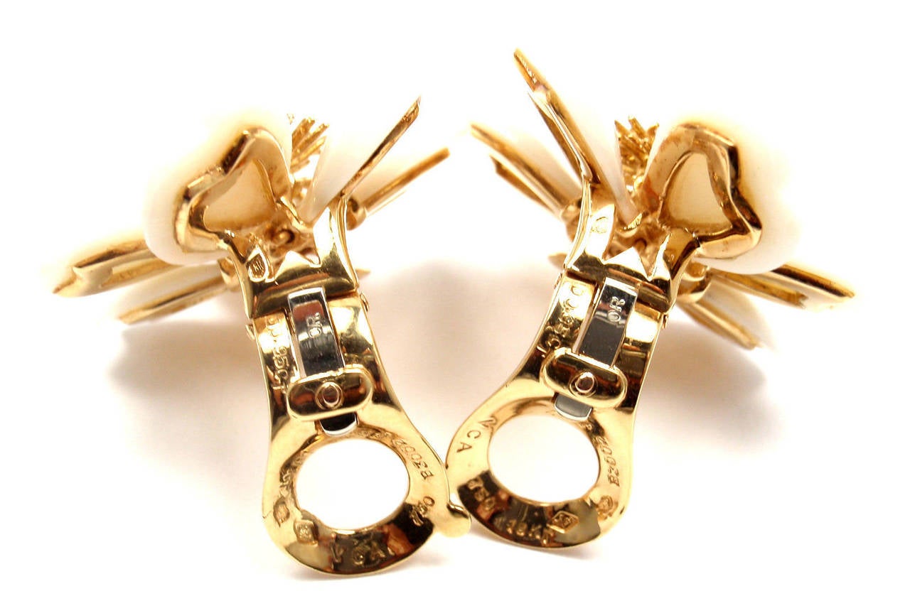 Van Cleef & Arpels Rose de Noel White Coral Diamond Gold Earrings In New Condition In Holland, PA