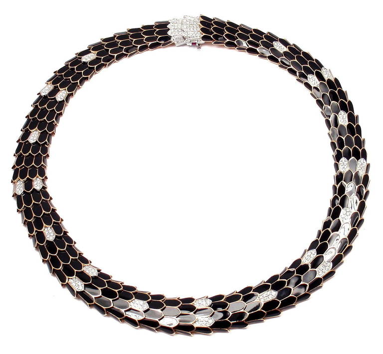 18k Rose Gold Diamond Black Enamel Cobra Necklace by Roberto Coin. 
With 229 High Quality VS diamonds, GH color, 1.90ct approximately

Details:
Weight:  148 grams
Length:  16''
Width:    15mm
Stamped Hallmarks:  18k  1226VI  Italy