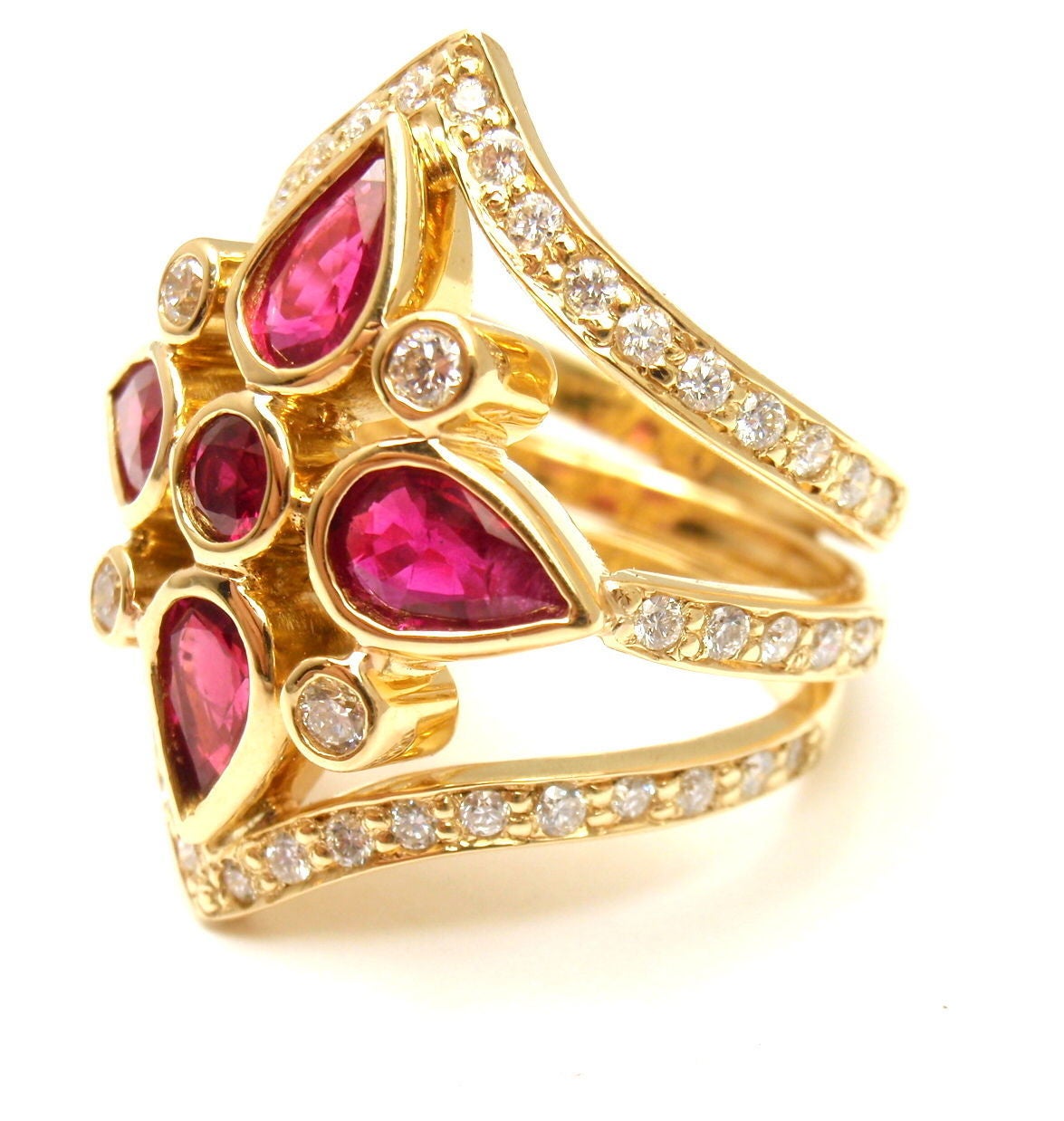 18k Yellow Gold Diamond & Ruby Persia Ring by Temple St. Clair. 
With round brilliant cut diamonds total weight approx. .635ctw
5 rubies total weight approx. 2.14ctw
This ring comes with Temple St Clair pouch.

Details:
Ring Size: 6
Weight: