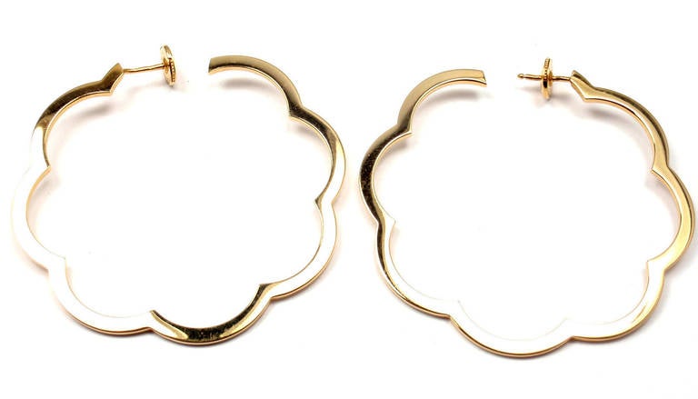 Chanel Camellia Yellow Gold Large Flower Hoop Earrings In New Condition In Holland, PA