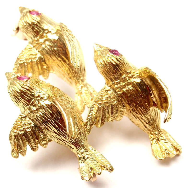 Women's Tiffany & Co. Ruby Yellow Gold Flying Birds Pin Brooch