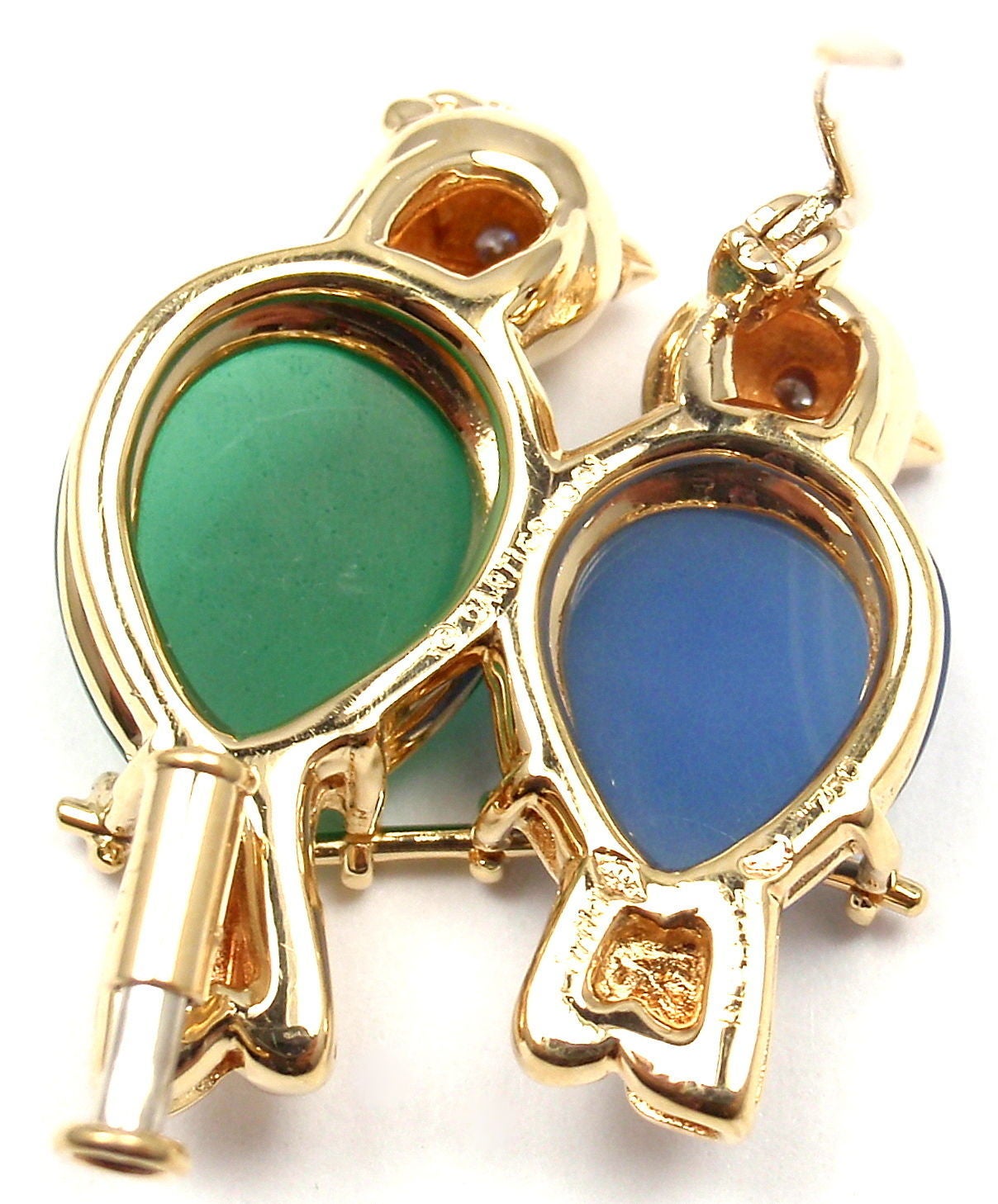 Cartier Blue & Green Chalcedony Diamond Yellow Gold Bird Pin Brooch In New Condition In Holland, PA